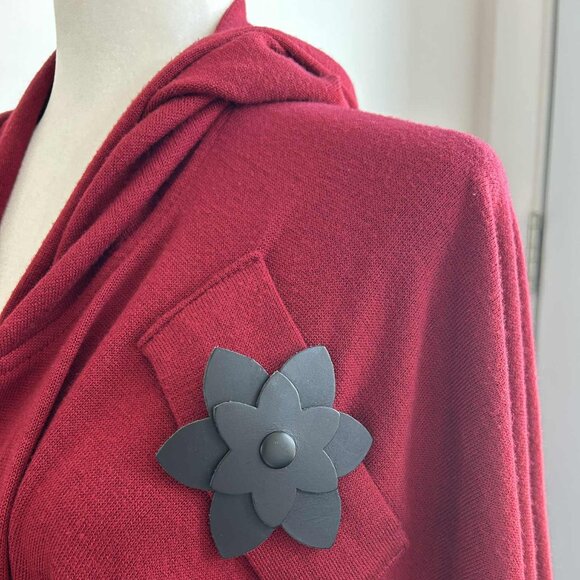Anne Larochelle Garnet Hooded Knit Cape With Flower Tab Closure – One Size - Picture 13 of 14